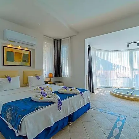 Sertil Deluxe Tropical Hotel