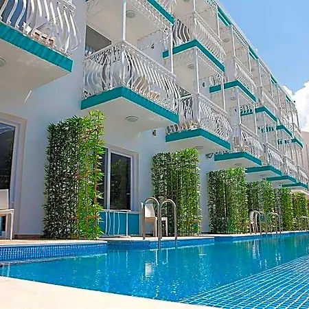 Sertil Deluxe Tropical Hotel