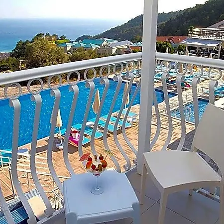 Sertil Deluxe Tropical Hotel 4*